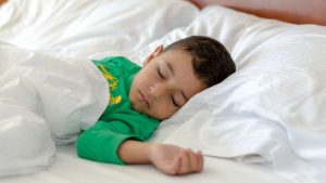 peran-tidur-berkualitas-dalam-mendukung-pertumbuhan-dan-perkembangan-anak